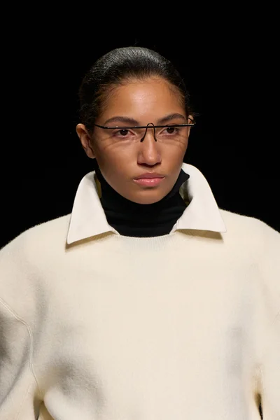 Look 29